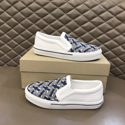 Burberry Loafers and Casual Shoes For Men in 142385
