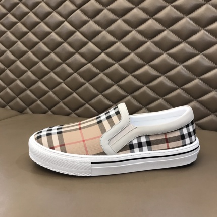 Burberry Loafers and Casual Shoes For Men in 142387