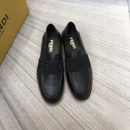 Top quality Fendi Leather Shoes For Men in 142400