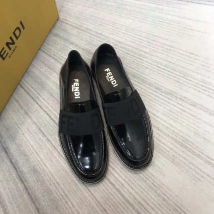 Top quality Fendi Leather Shoes For Men in 142401