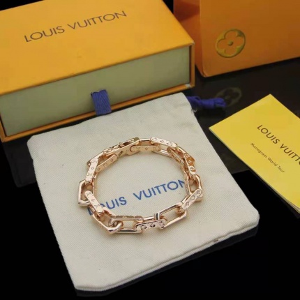 Louis Vuitton Bracelets in 142563