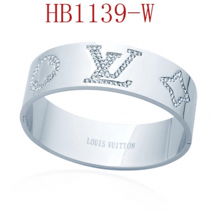 Louis Vuitton Rings in 142572