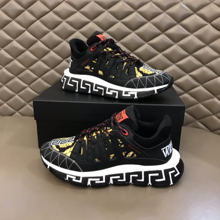 New Arrivals Versace Sneakers For Men in 142598