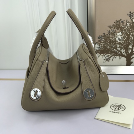 Hermes  AAA Quality Handbags in 142675