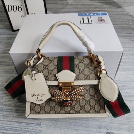 Gucci AAA Quality Hangbags in 142741