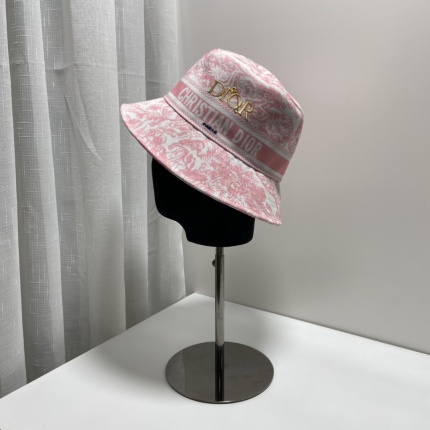 Dior Hats in 143122