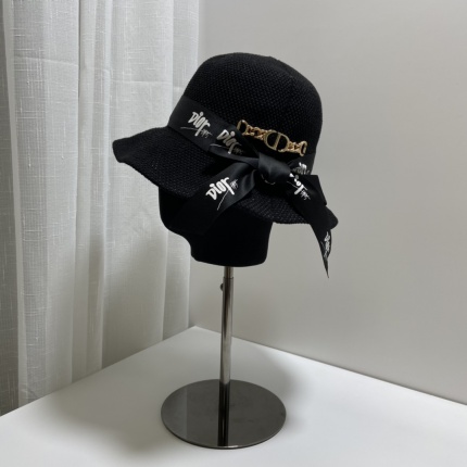 Dior Hats in 143125