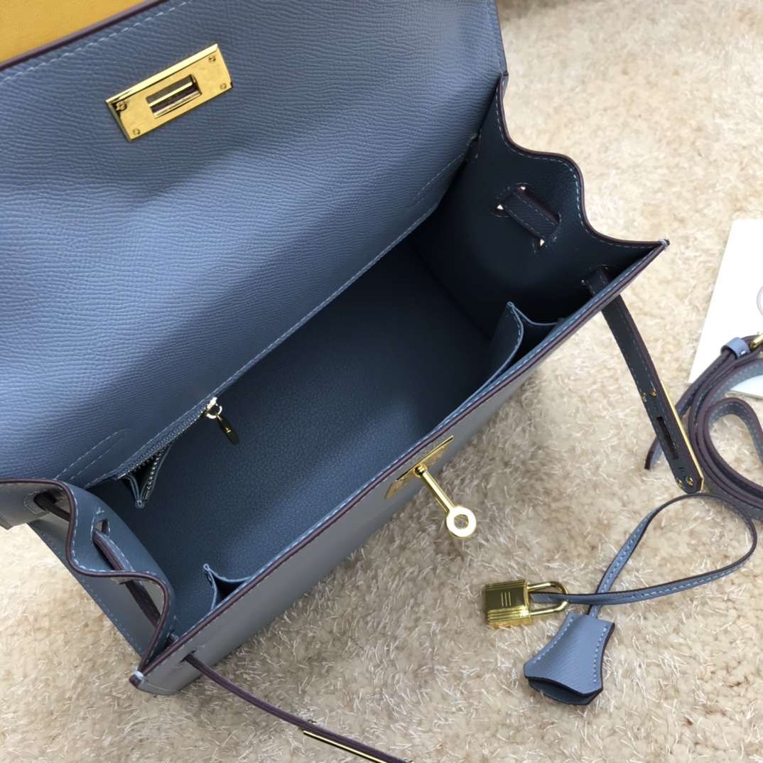 Cheap Hermes  AAA Quality Handbags in 142669, $125 USD- [IB142669] - Replica Hermes  AAA Quality Handbags