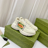 Gucci Sneakers For Women in 142773
