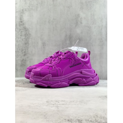 Balenciaga Triple Sneakers in 143445