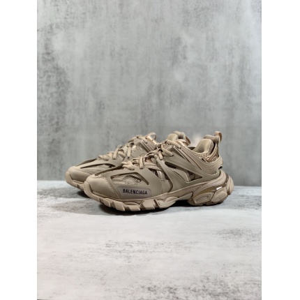 Balenciaga Sneakers For Men in 143448