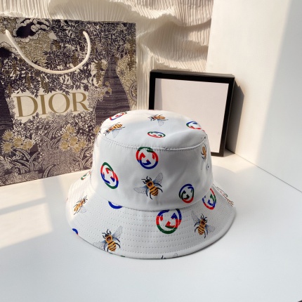 Gucci Hats in 143751