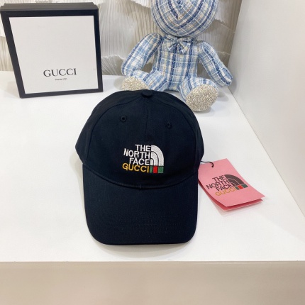 Gucci Hats in 143754