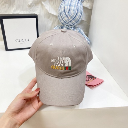 Gucci Hats in 143756