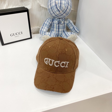 Gucci Hats in 143758