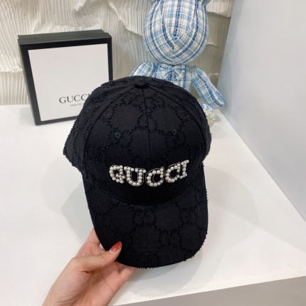 Gucci Hats in 143759