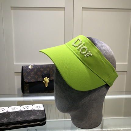 Dior Hats in 143803