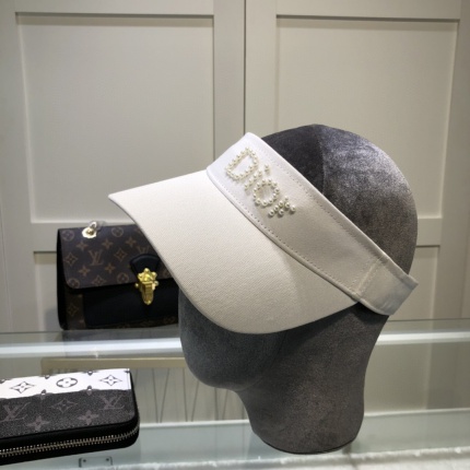 Dior Hats in 143806