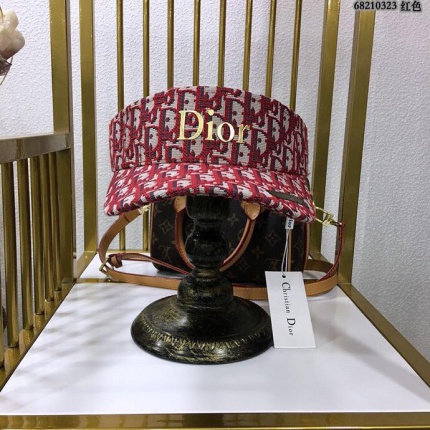 Dior Hats in 143851