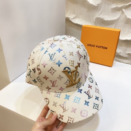 Louis Vuitton  Hats in 143906