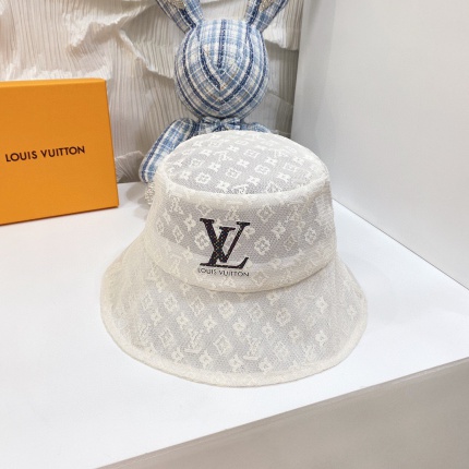 Louis Vuitton  Hats in 143929