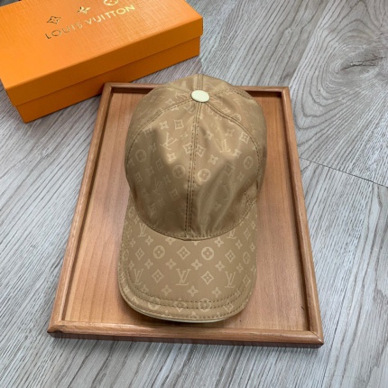 Louis Vuitton  Hats in 143935