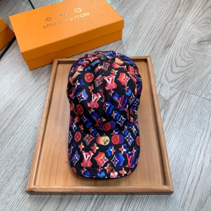 Louis Vuitton  Hats in 143938