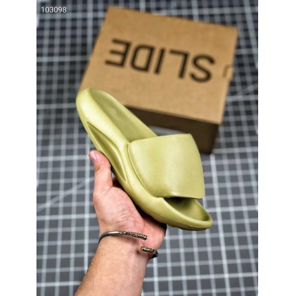 Adidas Yezzy Slides for Men in 144611