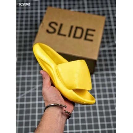 Adidas Yezzy Slides for Men in 144612