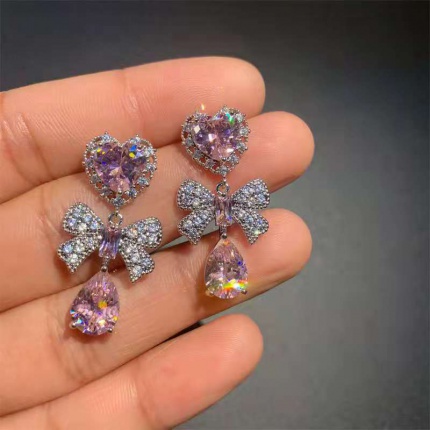 Tiffany Earring in 144735