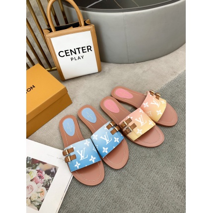 Louis Vuitton Slippers For Women in 145203
