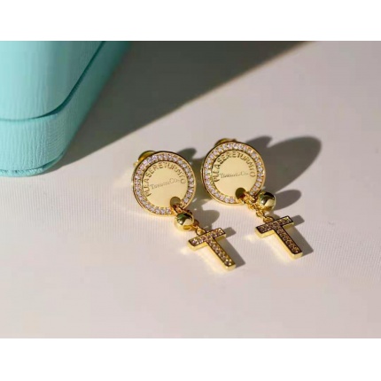 Tiffany Earring in 145258