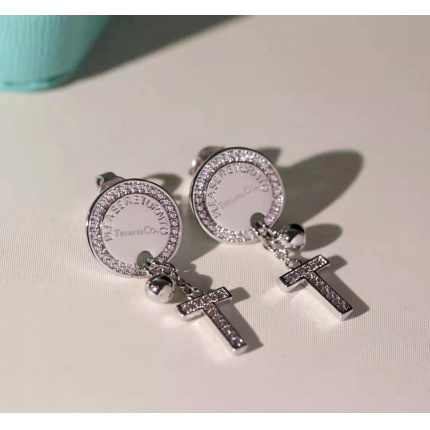 Tiffany Earring in 145259