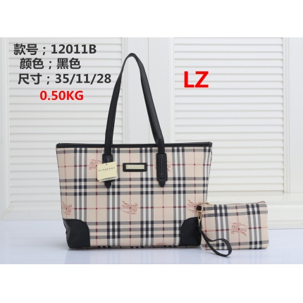 Burberry Handbags in 145308