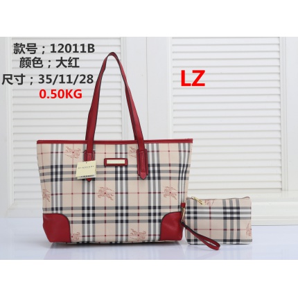 Burberry Handbags in 145309