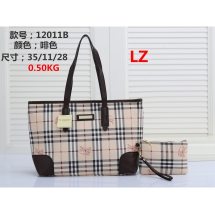 Burberry Handbags in 145310