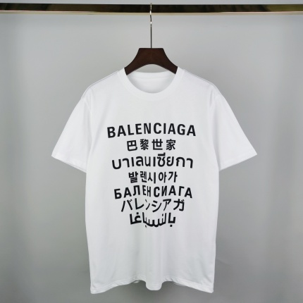 New Arrivals Balenciaga T-shirts in Oversize in 145349