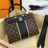 Louis Vuitton AAA Quality Handbags in 145221