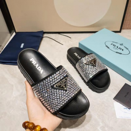 Prada Slippers For Women in 145602