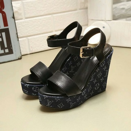 LV Pumps For Women in 145828
