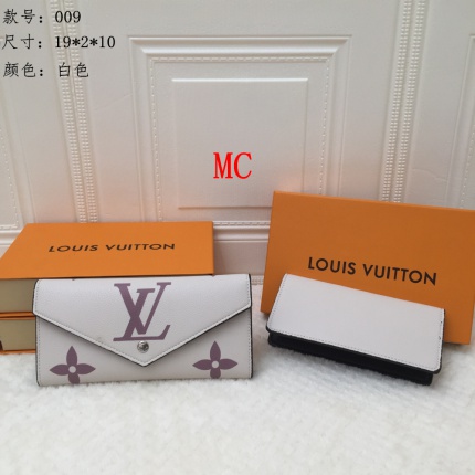 Louis Vuitton Walltes in 145927