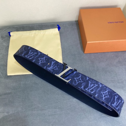 Louis Vuitton AAA Belts in 145954