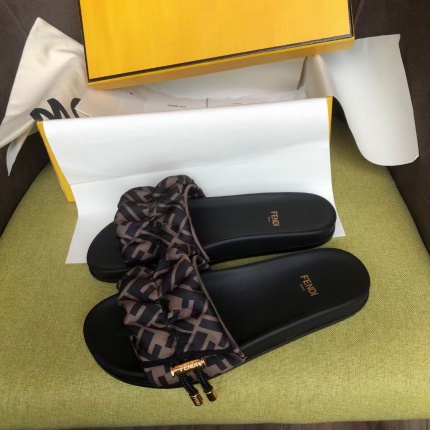 High quality  Fendi Slippers For Women in 146315