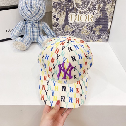 Gucci Hats in 146485