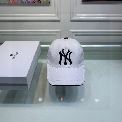 Gucci Hats in 146492