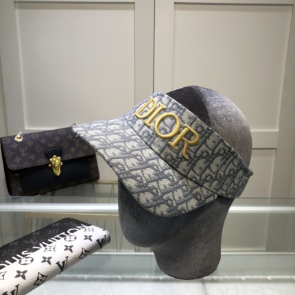 Dior Hats in 146530
