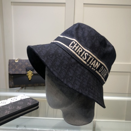Dior Hats in 146549