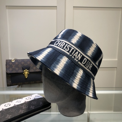 Dior Hats in 146551