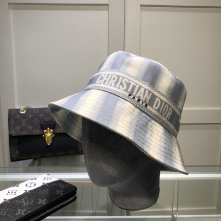 Dior Hats in 146552