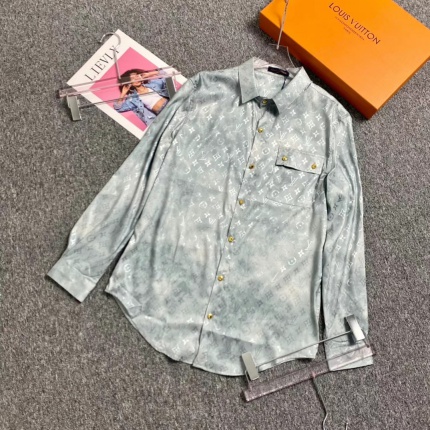 Louis Vuitton  Long-Sleeved Shirts in 146714